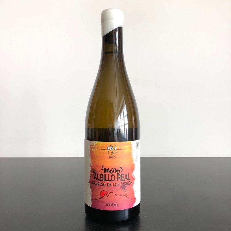 2020 4 Monos Viticultures Albillo Real Madrid, Spain